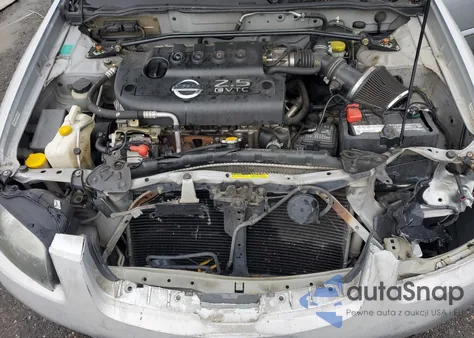 2004 Nissan Sentra Se-R Spec V z USA, uszkodzony, nr VIN 3N1AB51D34L977531